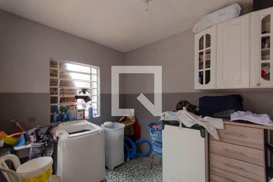 Área Comum - Área de Serviço de casa à venda com 6 quartos, 200m² em Vila Ponte Rasa, São Paulo