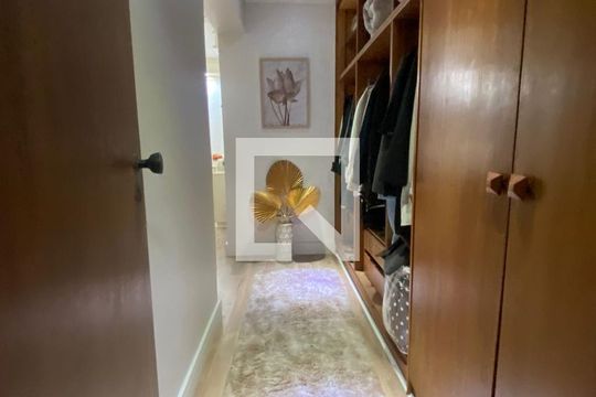 Suíte de apartamento à venda com 3 quartos, 144m² em Vila Galvão, Guarulhos