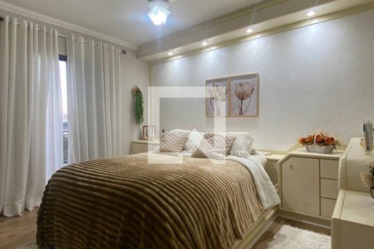 Suíte de apartamento à venda com 3 quartos, 144m² em Vila Galvão, Guarulhos