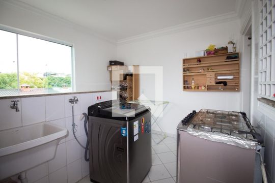 Lavanderia de casa à venda com 3 quartos, 400m² em Jardim Popular, São Paulo