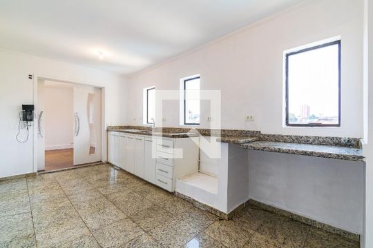 Cozinha de apartamento para alugar com 3 quartos, 170m² em Jardim Jabaquara, São Paulo