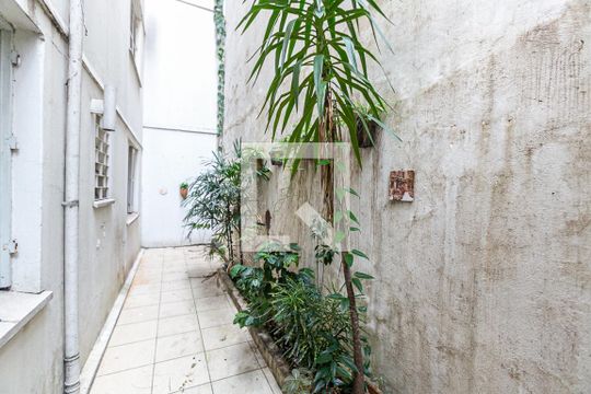 Área Externa de apartamento à venda com 2 quartos, 88m² em Santana, Porto Alegre