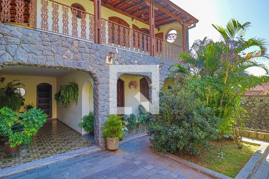 Jardim de casa à venda com 6 quartos, 360m² em Cachoeirinha, Belo Horizonte