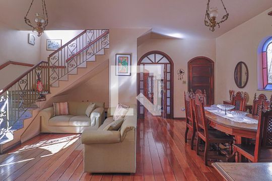 Sala 2 de casa à venda com 6 quartos, 360m² em Cachoeirinha, Belo Horizonte