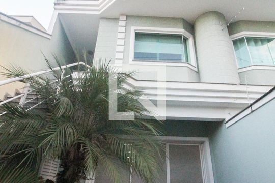 Casa à venda com 4 quartos, 200m² em Tucuruvi, São Paulo