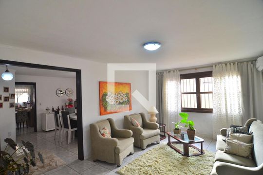 Casa à venda com 7 quartos, 200m² em Bairro Fátima, Canoas