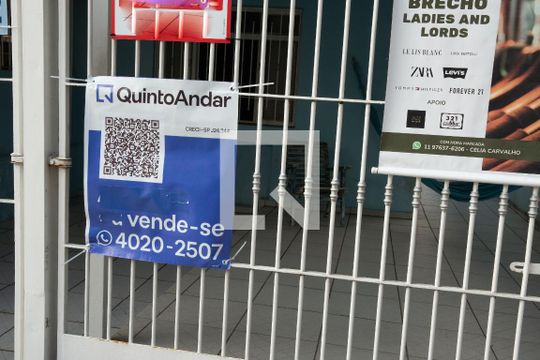 Fachada de casa à venda com 3 quartos, 180m² em Perdizes, São Paulo