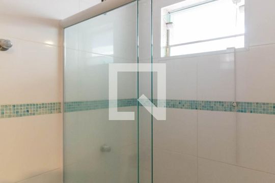 Banheiro de apartamento à venda com 1 quarto, 31m² em Vila Santa Teresa, São Paulo