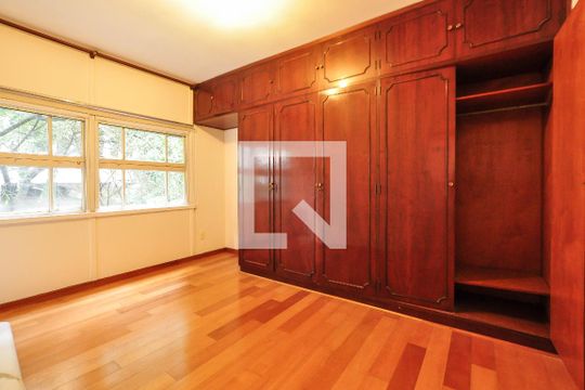 Quarto de apartamento à venda com 1 quarto, 50m² em Cerqueira César, São Paulo