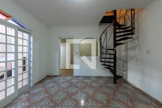 Casa à venda com 4 quartos, 231m² em Vila Alpina, São Paulo