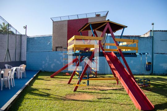Playground de apartamento à venda com 2 quartos, 48m² em Vila Albertina, São Paulo