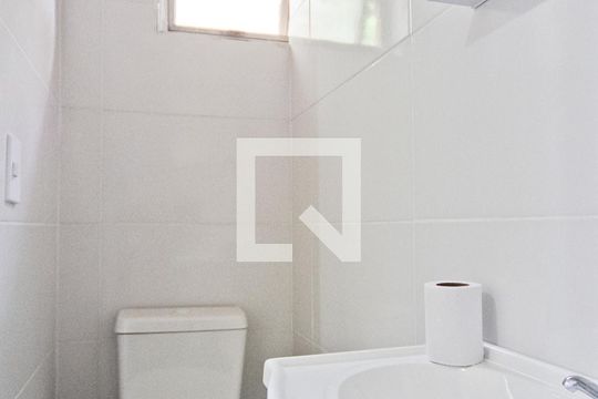 Banheiro de kitnet/studio para alugar com 1 quarto, 26m² em Imirim, São Paulo