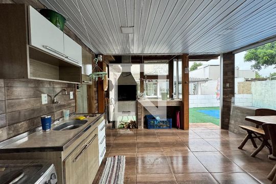 varanda de casa à venda com 3 quartos, 120m² em Loteamento Parque Recreio, São Leopoldo