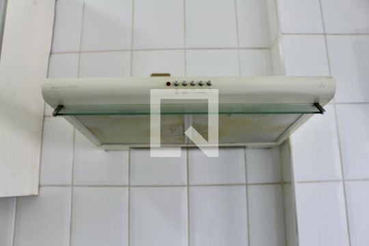 Cozinha de apartamento para alugar com 2 quartos, 110m² em Centro, Guarujá