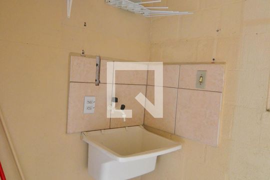Cozinha de apartamento à venda com 2 quartos, 39m² em Mato Grande, Canoas