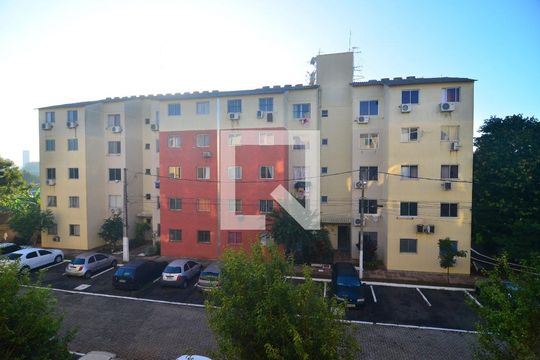 Vista Sala de apartamento à venda com 2 quartos, 39m² em Mato Grande, Canoas