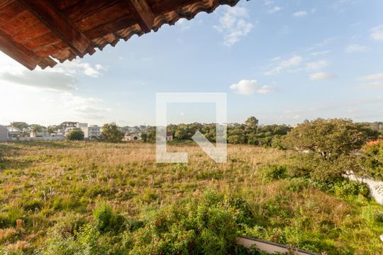 Quarto 1 de casa para alugar com 5 quartos, 460m² em Boa Vista, Curitiba