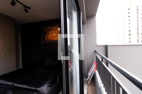 Varanda de kitnet/studio à venda com 1 quarto, 25m² em Santana, São Paulo