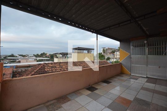 Varanda da frente de apartamento para alugar com 1 quarto, 40m² em Brás de Pina, Rio de Janeiro