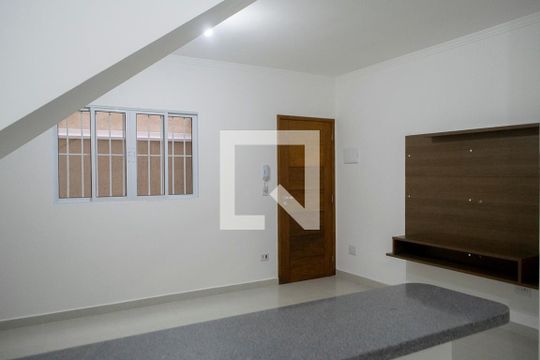Sala de casa de condomínio para alugar com 2 quartos, 72m² em Vila Nova Cachoeirinha, São Paulo