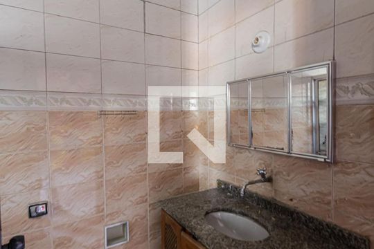 suite de casa à venda com 2 quartos, 400m² em Vila Carrao, São Paulo