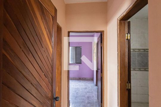 Corredor de casa à venda com 2 quartos, 400m² em Vila Carrao, São Paulo