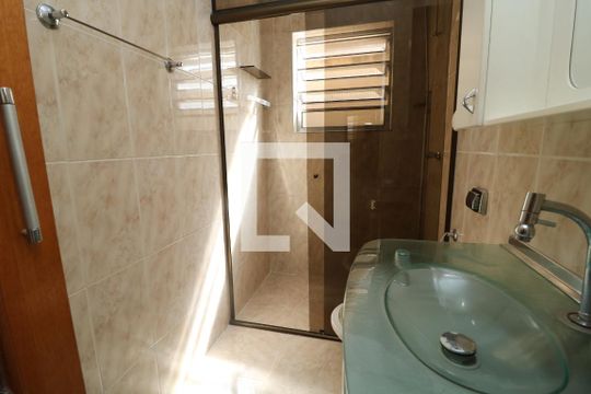 Banheiro 1 de casa à venda com 3 quartos, 140m² em Vila Ivone, São Paulo
