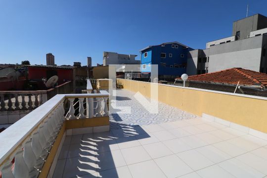 Terraço de casa à venda com 3 quartos, 140m² em Vila Ivone, São Paulo
