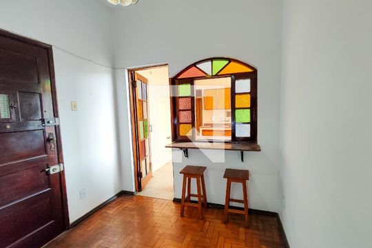 Sala de apartamento à venda com 3 quartos, 70m² em São Cristóvão, Rio de Janeiro