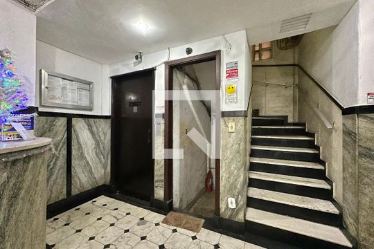 Portaria de kitnet/studio para alugar com 1 quarto, 26m² em Centro, Rio de Janeiro