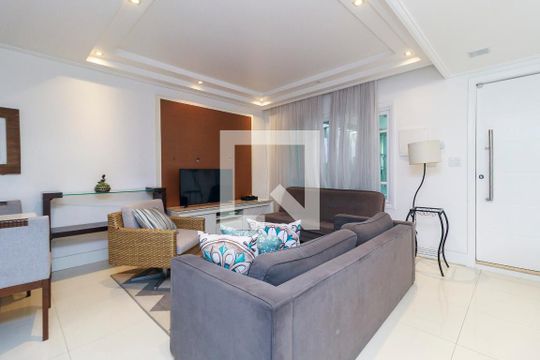 Sala de casa para alugar com 3 quartos, 150m² em Chácara Japonesa, São Paulo