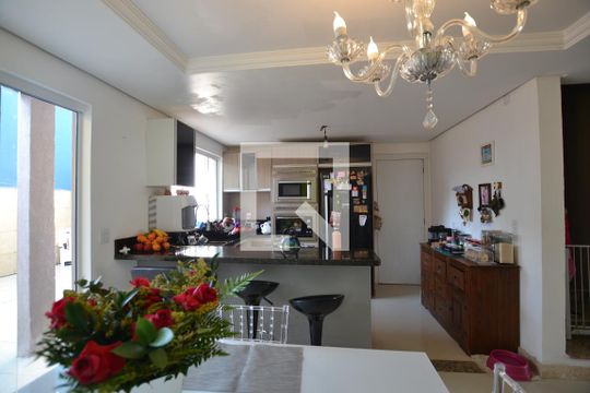 Cozniha americana de casa à venda com 3 quartos, 300m² em Hípica, Porto Alegre