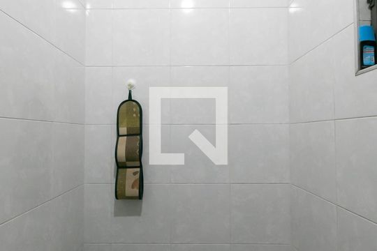Lavabo de casa à venda com 3 quartos, 93m² em Vila Carmosina, São Paulo