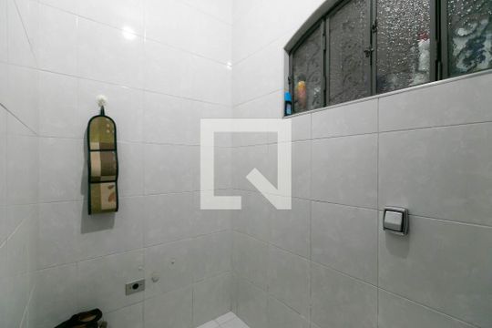Lavabo de casa à venda com 3 quartos, 93m² em Vila Carmosina, São Paulo
