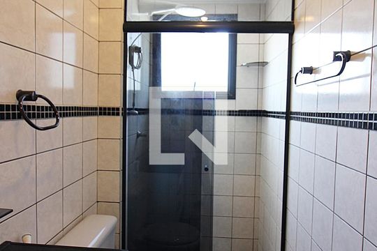 Banheiro Social de apartamento à venda com 2 quartos, 60m² em Vila Tupi, São Bernardo do Campo