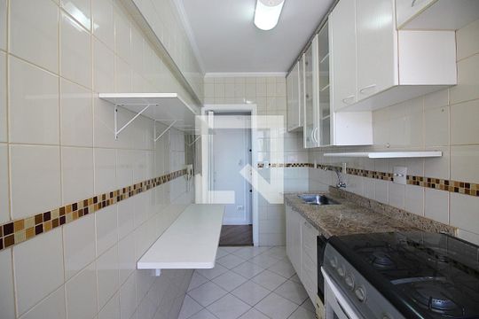 Cozinha e Área de Serviço de apartamento à venda com 2 quartos, 60m² em Vila Tupi, São Bernardo do Campo