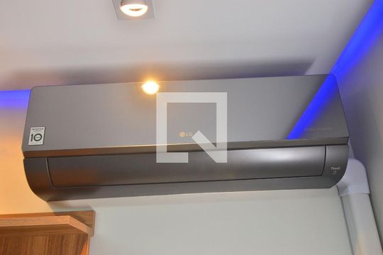 Ar condicionado de apartamento à venda com 2 quartos, 52m² em Fátima, Canoas