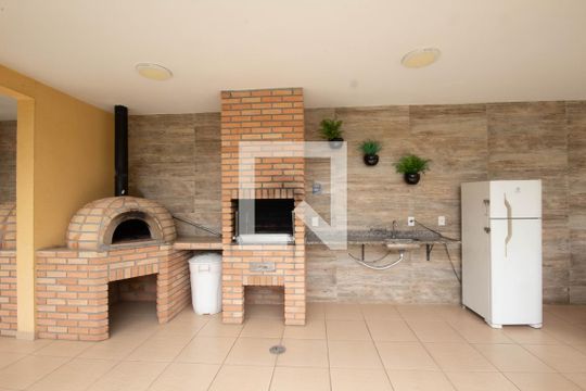 Área comum - Churrasqueira de apartamento para alugar com 2 quartos, 48m² em Conceição, Osasco