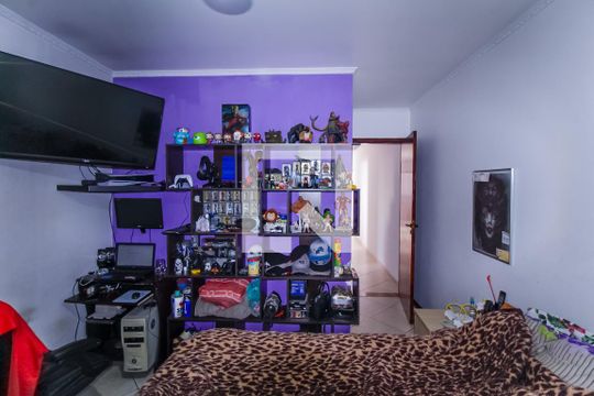 Suíte 2 de casa à venda com 4 quartos, 273m² em Vila Divina Pastora, São Paulo