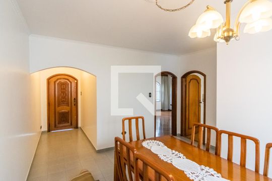 Sala de Jantar de casa à venda com 3 quartos, 250m² em Vila Canero, São Paulo