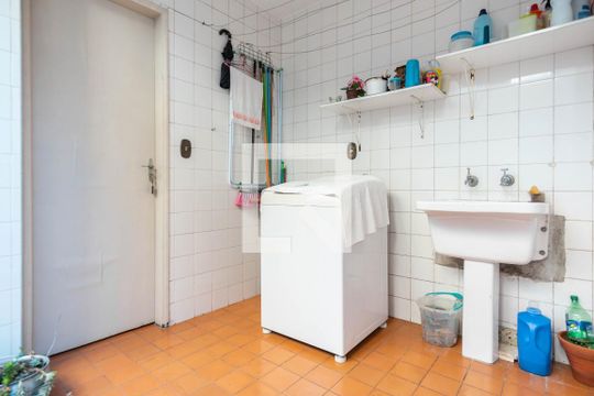 Área de Serviço de casa à venda com 2 quartos, 121m² em Jardim Peri, São Paulo
