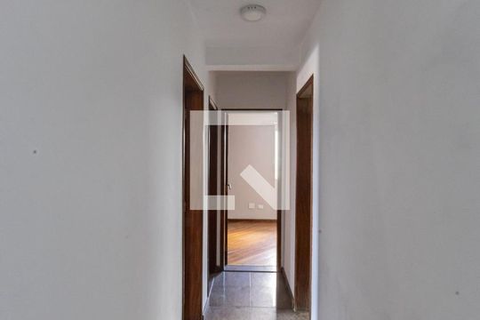 Corredor de apartamento à venda com 3 quartos, 106m² em Chácara Califórnia, São Paulo