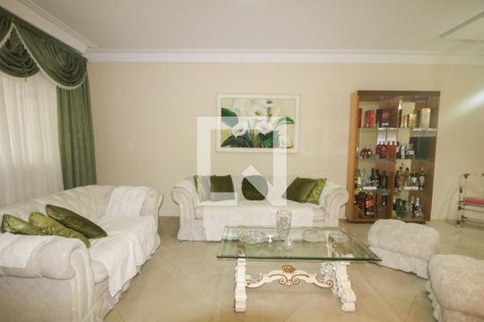 Sala de casa à venda com 4 quartos, 300m² em Jardim Franca, São Paulo