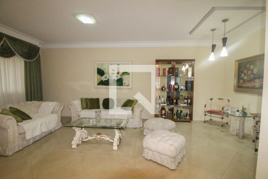Sala de casa à venda com 4 quartos, 300m² em Jardim Franca, São Paulo