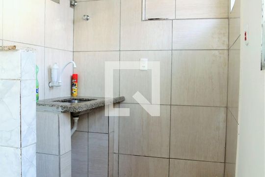 Cozinha de casa para alugar com 1 quarto, 30m² em Caiçara, Praia Grande