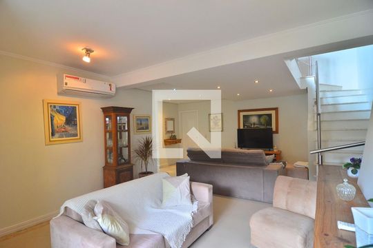 Sala de casa à venda com 5 quartos, 240m² em Nossa Senhora das Gracas, Canoas