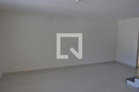 Sala  de casa para alugar com 4 quartos, 250m² em Freguesia (jacarepaguá), Rio de Janeiro