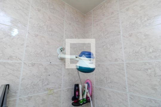 Chuveiro de apartamento para alugar com 1 quarto, 50m² em Catete, Rio de Janeiro