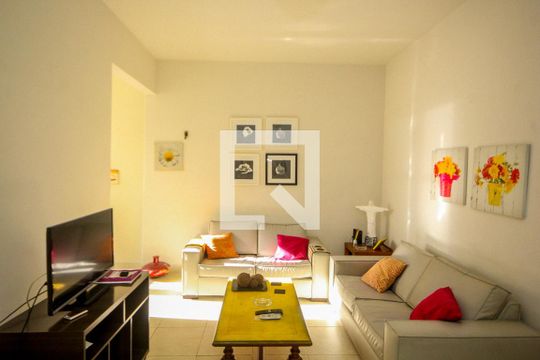 Sala de apartamento para alugar com 1 quarto, 50m² em Copacabana, Rio de Janeiro