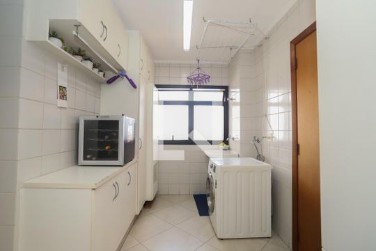 Área de Serviço de apartamento à venda com 4 quartos, 248m² em Bela Aliança, São Paulo